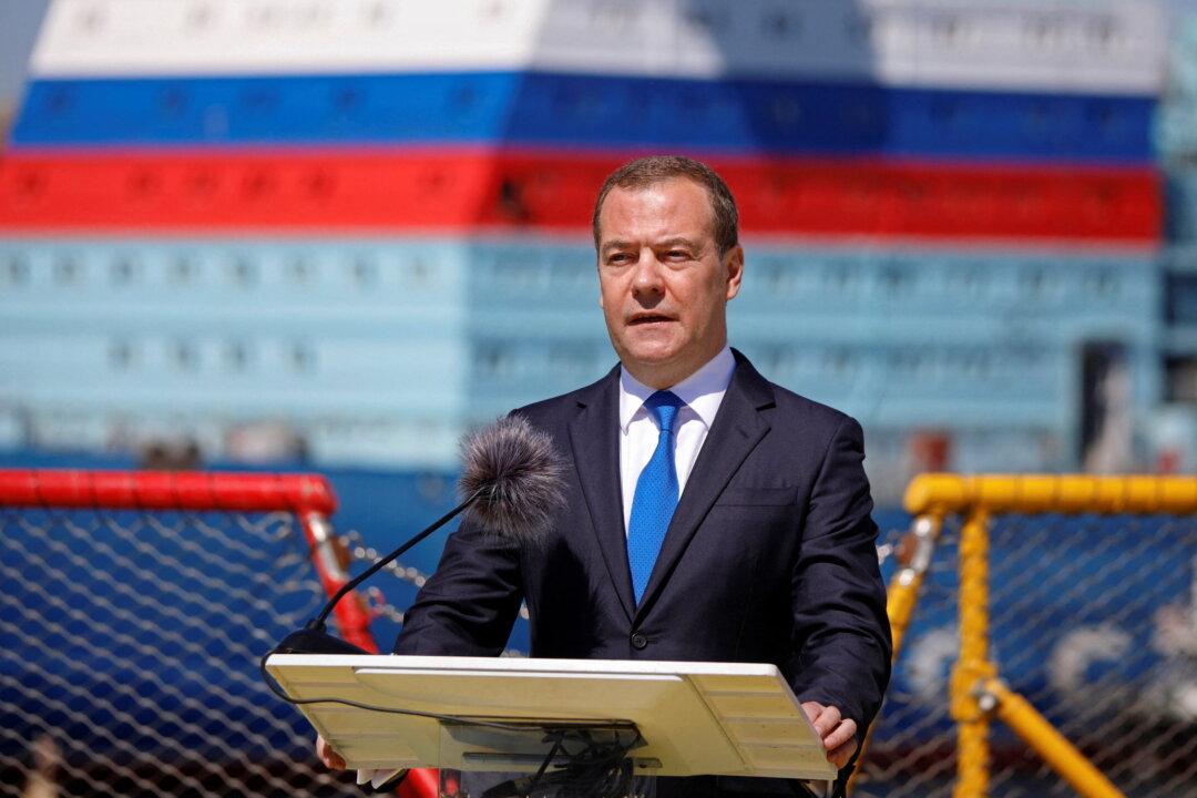 Russia’s Medvedev Floats Idea of Pushing Back Poland’s Borders