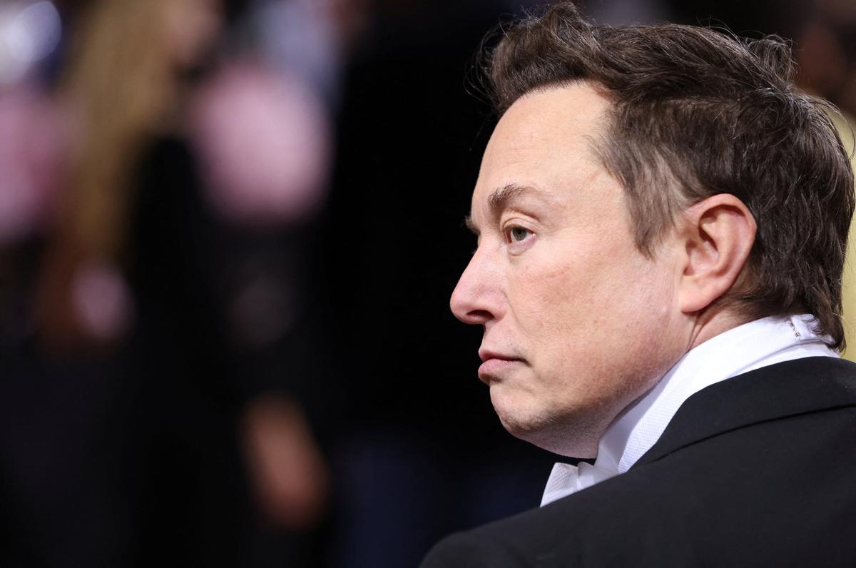 ‘Exhibit Q’: Elon Musk Cranks Up Effort to Scrap Twitter Deal With Explosive New Claims