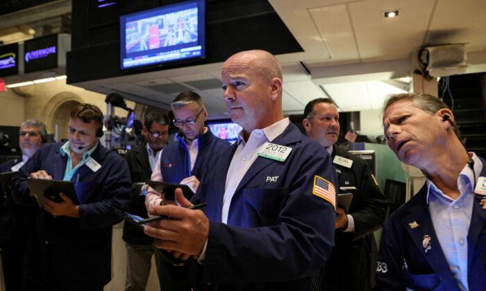 Tech Stocks Drag Wall Street Lower at Open on Rate Worries