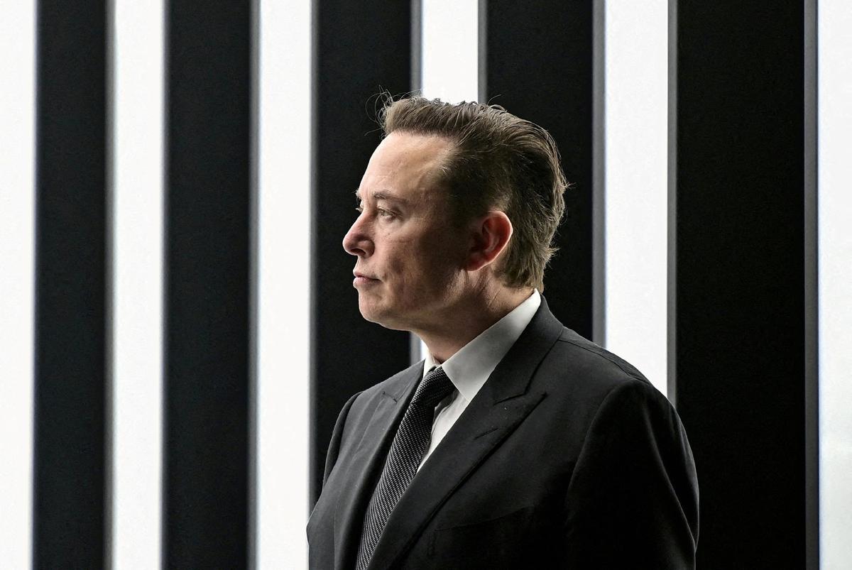 Elon Musk Says He Will Resign as Twitter CEO but Remain Involved in Key Operations