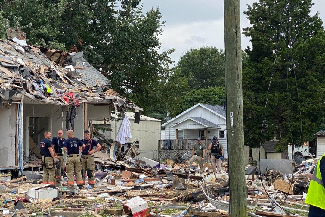 3 Dead, 11 Homes ‘Uninhabitable’ After Explosion Obliterates Indiana Home: Mayor