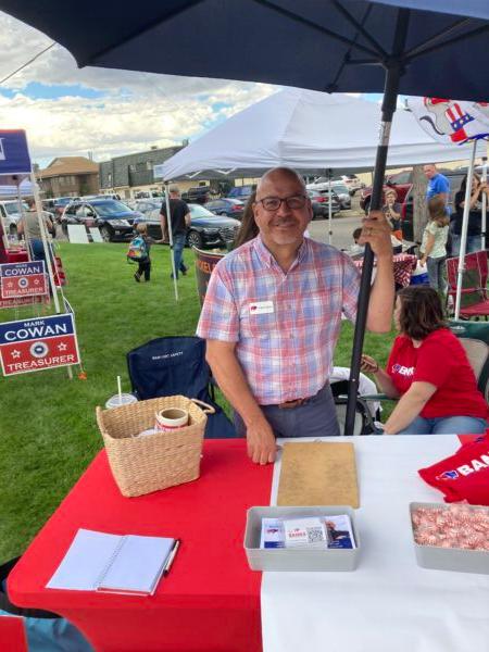 Wyoming state Rep. Chad Banks (D-Rock Springs) said during an Aug. 11 meet-and-greet in Rock Springs, Wyo., that he hears “a lot” of Democrats will cross over to vote as Republicans for Rep. Liz Cheney (R-Wyo.) in her Aug. 16 GOP primary battle against challenger Harriet Hageman. (John Haughey/The Epoch Times)