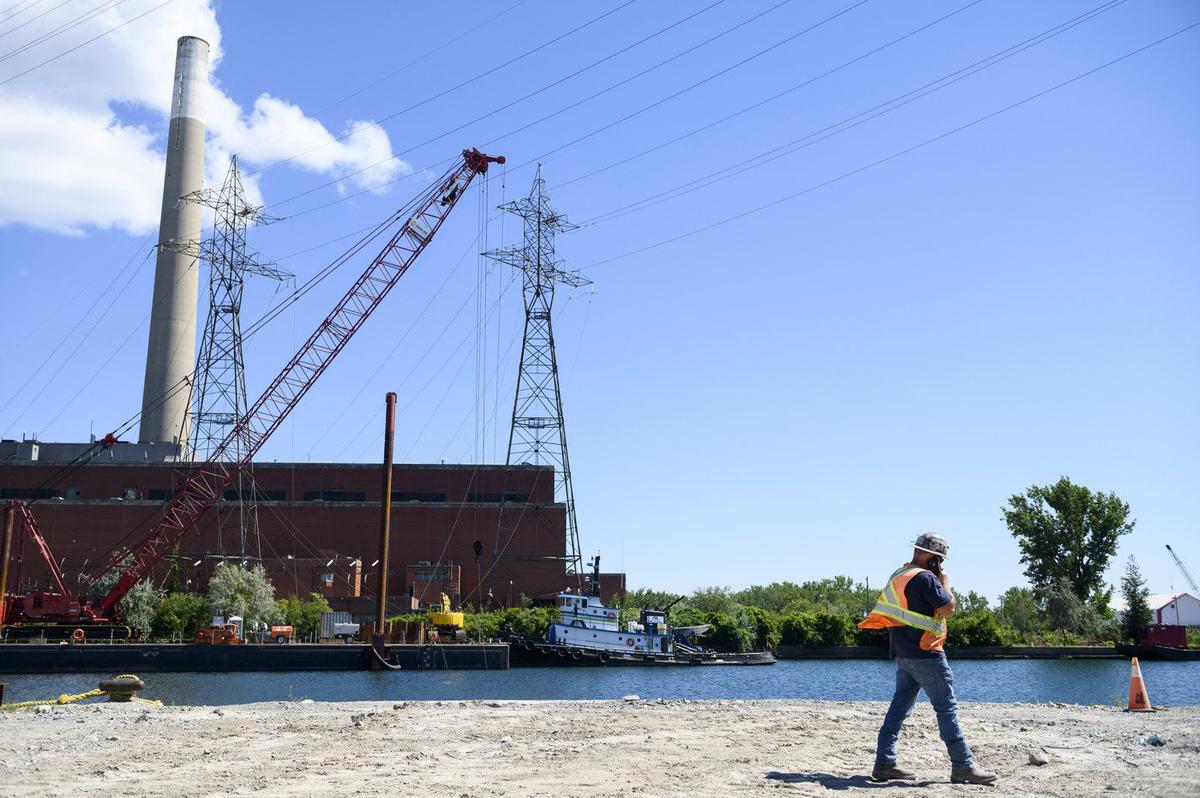 Toronto Hydro, Hydro One Say Power Restored After Downtown Outage