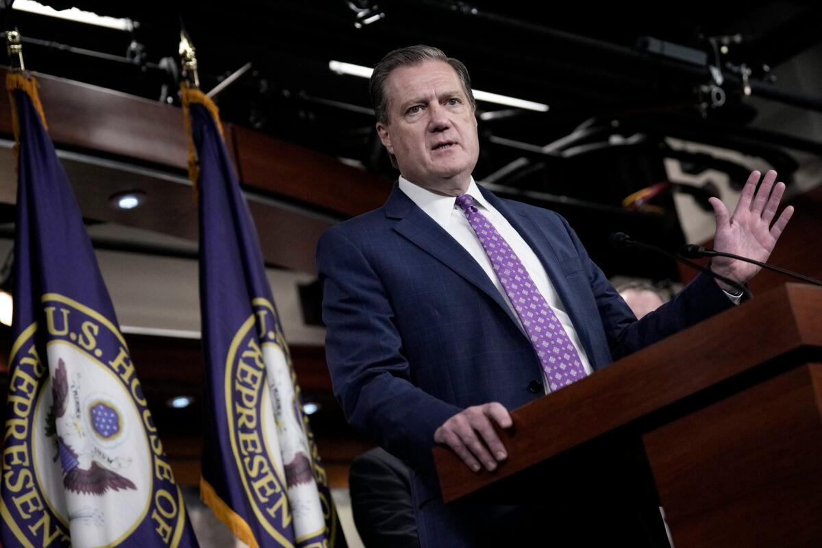 Rep. Michael Turner (R-Ohio), the top Republican on the House Intelligence Committee, speaks to reporters in Washington on Aug. 12, 2022. (Brandon Bell/Getty Images)