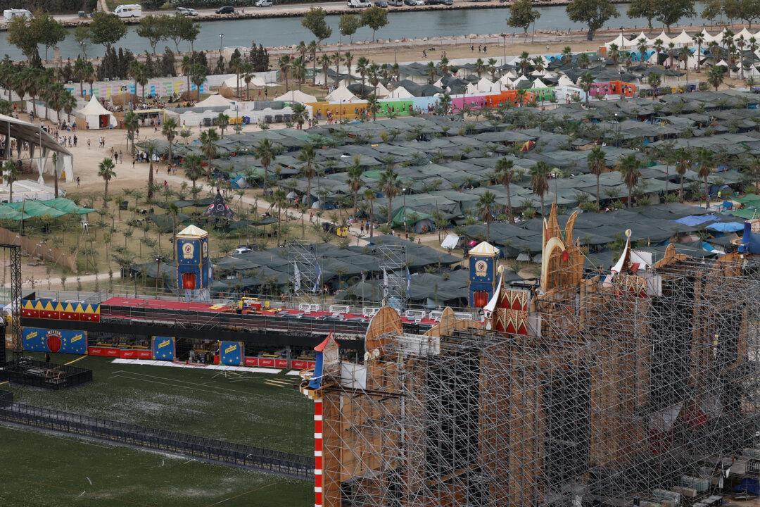 One Killed, Dozens Injured as High Winds Cause Stage Collapse at Spain Festival