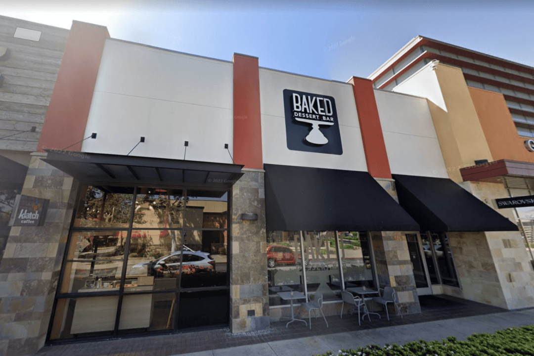 Baked Dessert Bar’s Grand Opening in Orange County Offers Free Cupcakes