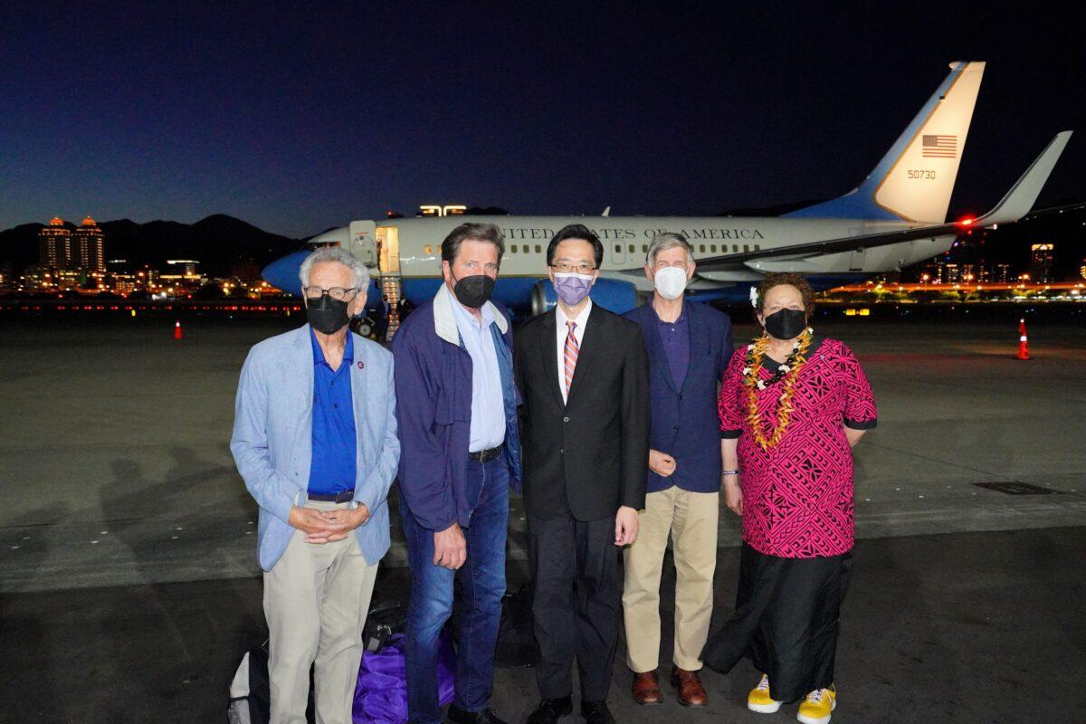 (L–R) U.S. Reps. Alan Lowenthal (D-Calif.), John Garamendi (D-Calif.), Taiwan’s Foreign Ministry Department of North American Affairs Director-General Douglas Hsu, U.S. Rep. Don Beyer (D-Va.), and Republican Rep. Aumua Amata Coleman Radewagen, a delegate from American Samoa, pose for a photo at Songshan Airport in Taipei, Taiwan, on Aug. 14, 2022. (Taiwan Ministry of Foreign Affairs/Handout via Reuters)
