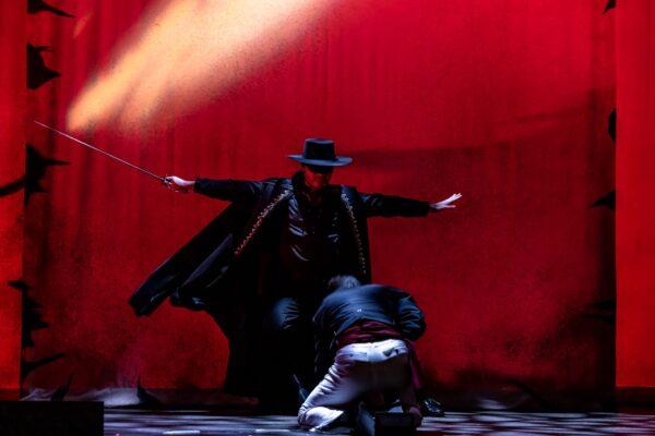 Cisco Lopez as Diego/Zorro (L) faces Emmanuel Ramirez as Ramon in “Zorro: The Musical.“ (Brett Beiner Photography)