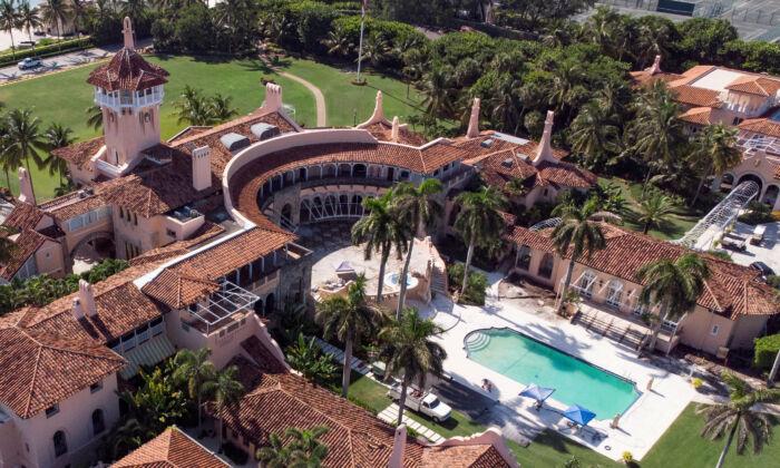 Judge Signals Intent to Back Trump’s Request for Mar-a-Lago Special Master