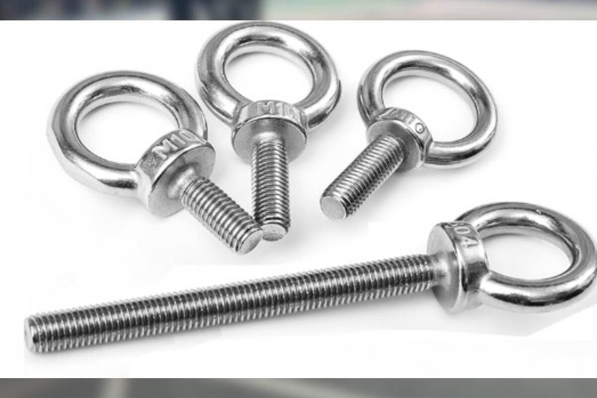 The ring screws should be of sufficient length (without modification) to allow adequate locking devices to be fitted, plus a safety margin in case the screws loosen.
