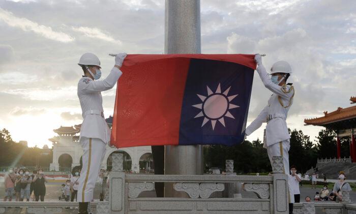 Nearly Half of Australians Support Sending Troops to Defend Taiwan: Poll
