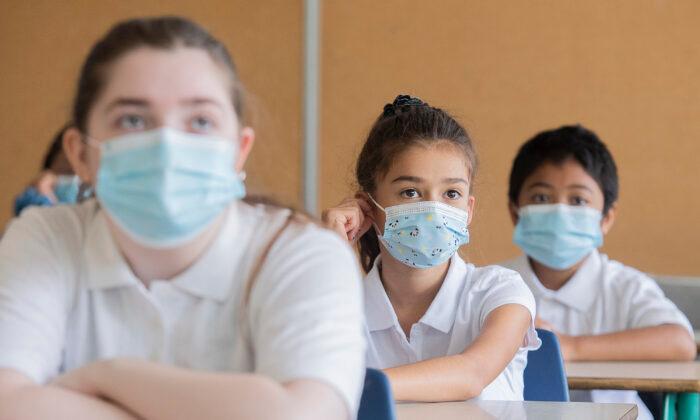 56% of Canadians Parents Say Pandemic Impacted Their Kids Negatively: Report