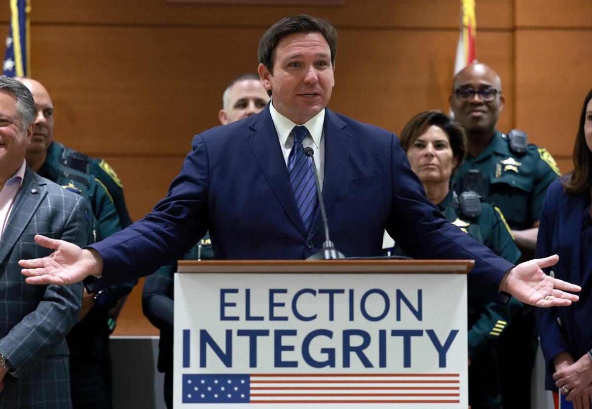 Florida Gov. Ron DeSantis speaks during a press conference held at the Broward County Courthouse in Fort Lauderdale, Fla., on Aug. 18, 2022. (Joe Raedle/Getty Images)