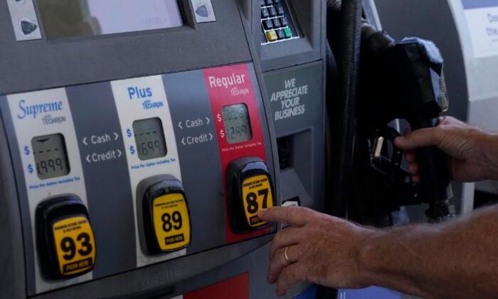 Florida Gasoline Shortages Continue as Two-Thirds of Stations in Miami Area Empty
