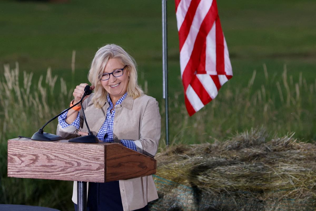Cheney Says She ‘Had a Very Good Talk’ With Biden After Primary Loss