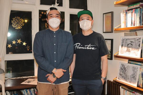 With the support of Uncle Nam (right), Cheung Kwan-ho (left) sells his paintings on consignment at "Uncle's Store" and holds his own exhibition there too. (TM Chan/The Epoch Times)
