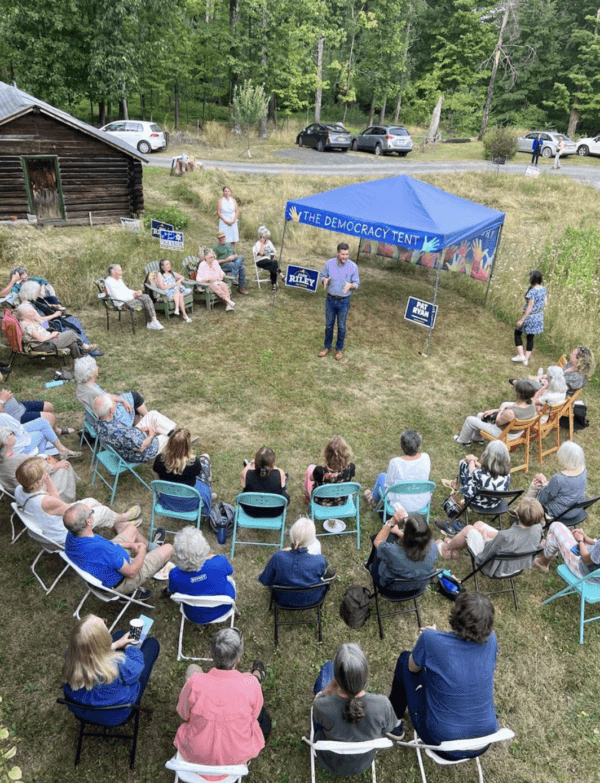 New York Congressional District 19 Democratic special election candidate Pat Ryan tells voters on Aug. 22, 2022, that he “grew up in Hurley, next to the old Gill farm corn fields” in a scene familiar to this gathering in Gardiner. (Courtesy of Pat Ryan for Congress)