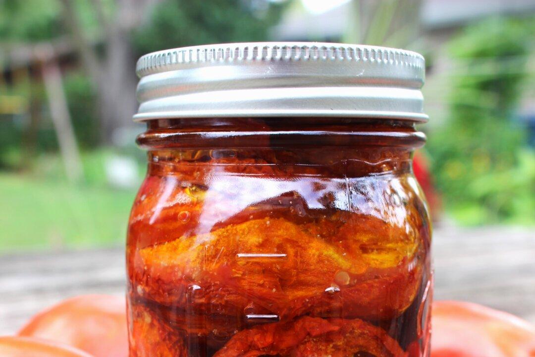 Slow-Roasted Tomatoes With Herbs in Oil