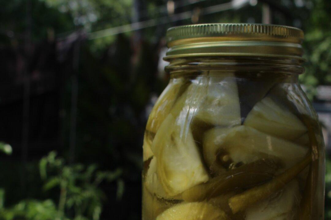 Spicy Green Tomato Pickles