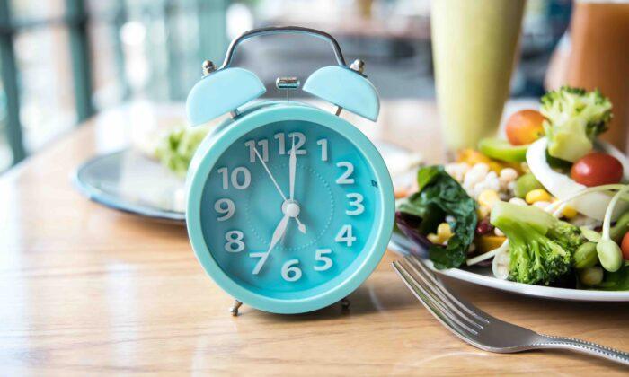 9 Researched Benefits of Intermittent Fasting