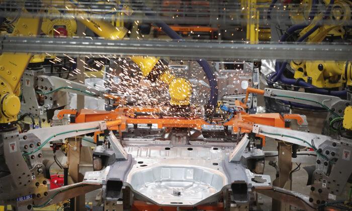 US Manufacturing Nearly Brakes, Price Pressures Abating