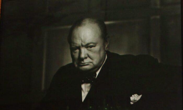 Famous Yousuf Karsh Portrait of Sir Winston Churchill Stolen From Château Laurier