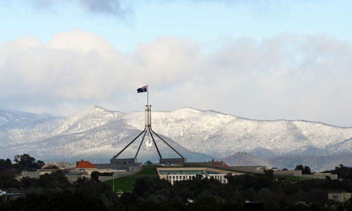 Australia Gets Snowy Start To Spring