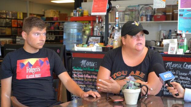 Barista Jake McFarland (left) and his mom, Angela McFarland, were interviewed by The Epoch Times on Aug. 13, 2022. (William Huang/The Epoch Times)