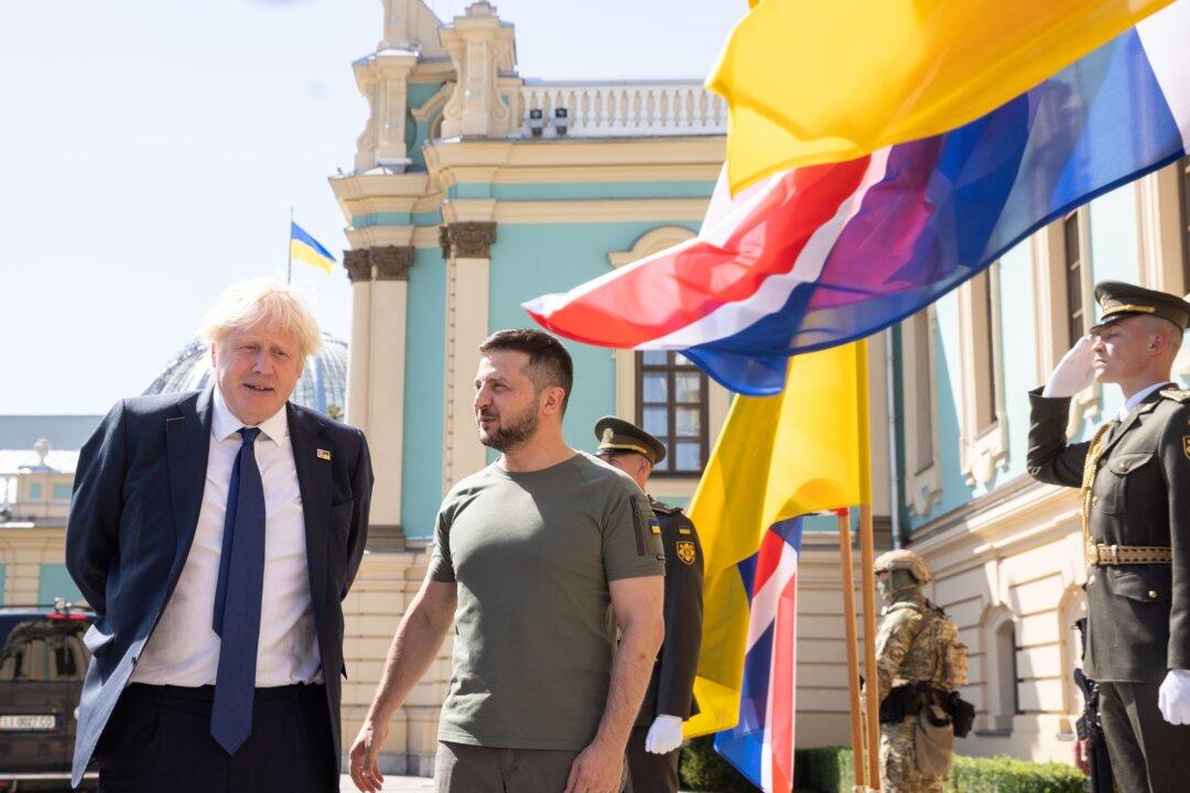 Boris Johnson Makes Surprise Visit to Kyiv on Ukraine’s Independence Day