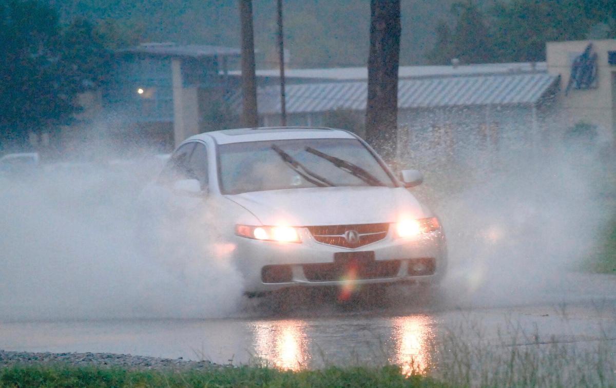 Heavy Rain Causing Flooding, Evacuations in Mississippi