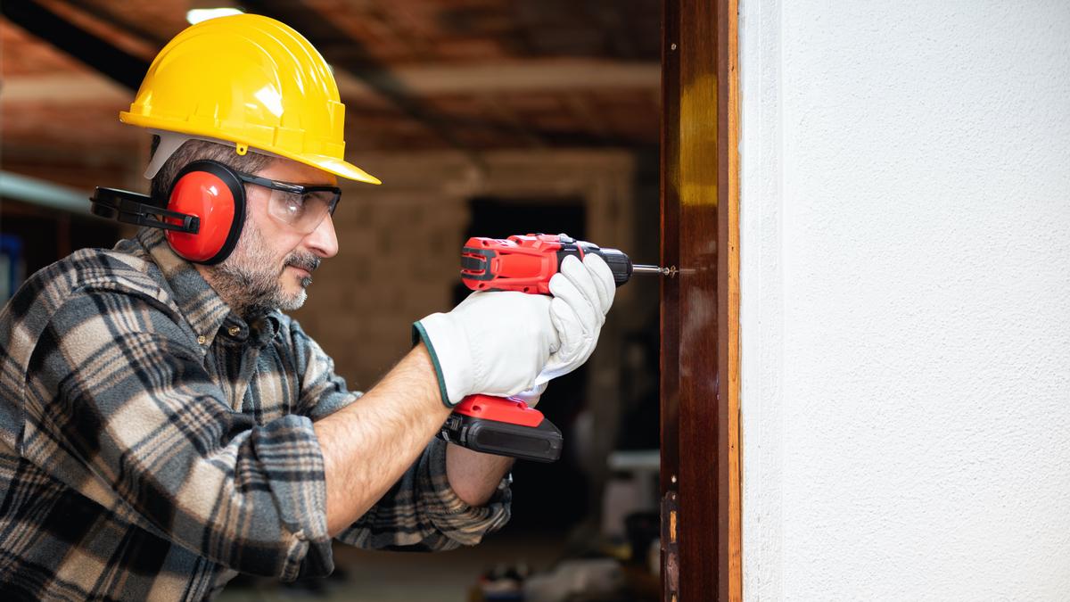 Make Certain New Door Hinges Are Aligned