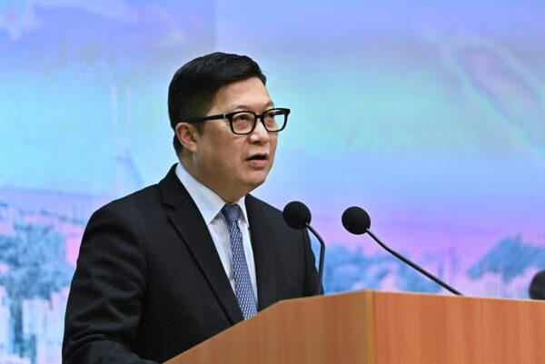 Secretary for Security Hong Kong Chris Tang Ping-keung at a press conference to address Hongkongers being kidnapped and sold in Cambodia. (Sung Pi-lung/The Epoch Times)