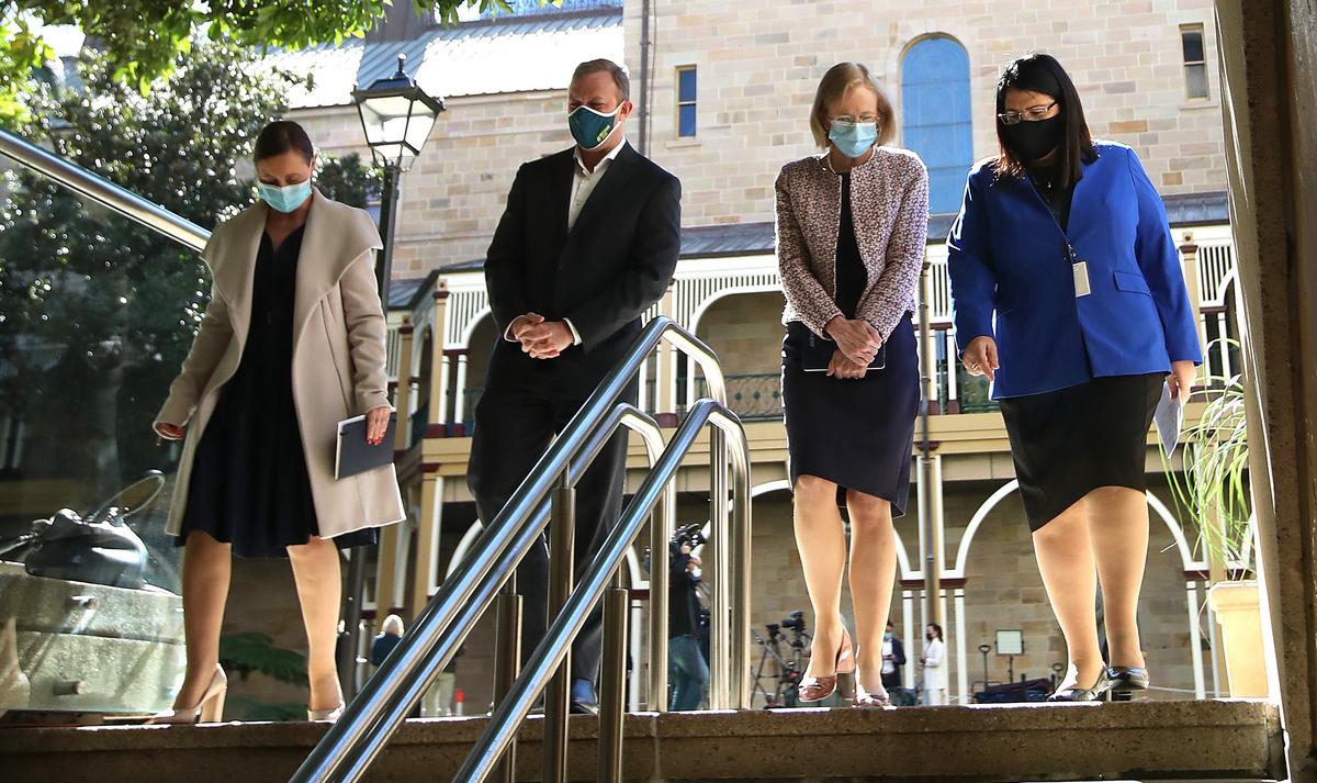 Queensland Government to Make ‘Discriminatory’ Pay Cut to Unvaccinated School Staff