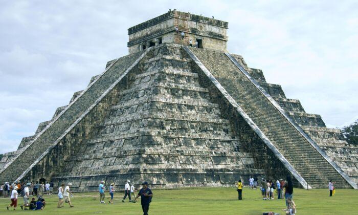 4 Places to Discover the Mayan World in Mexico and Central America