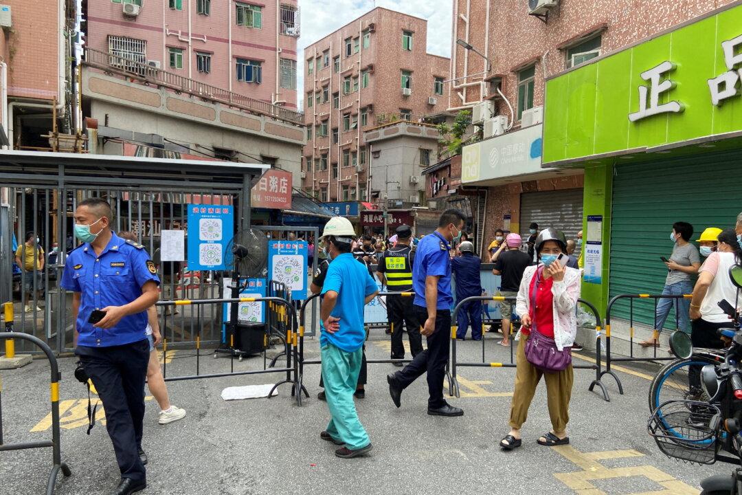 China’s Shenzhen Shuts Electronics Market Amid COVID-19 Outbreak