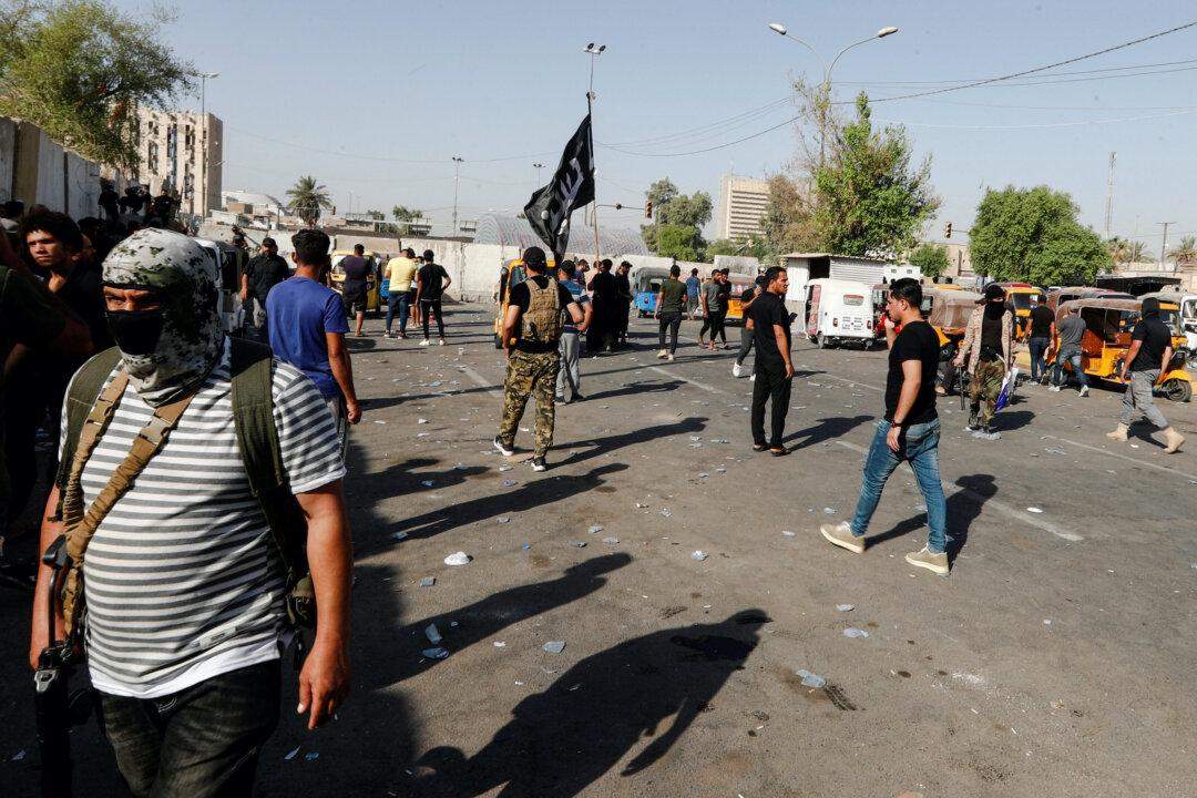 Iraqi Cleric Sadr Calls Off Protests After Worst Baghdad Violence in Years