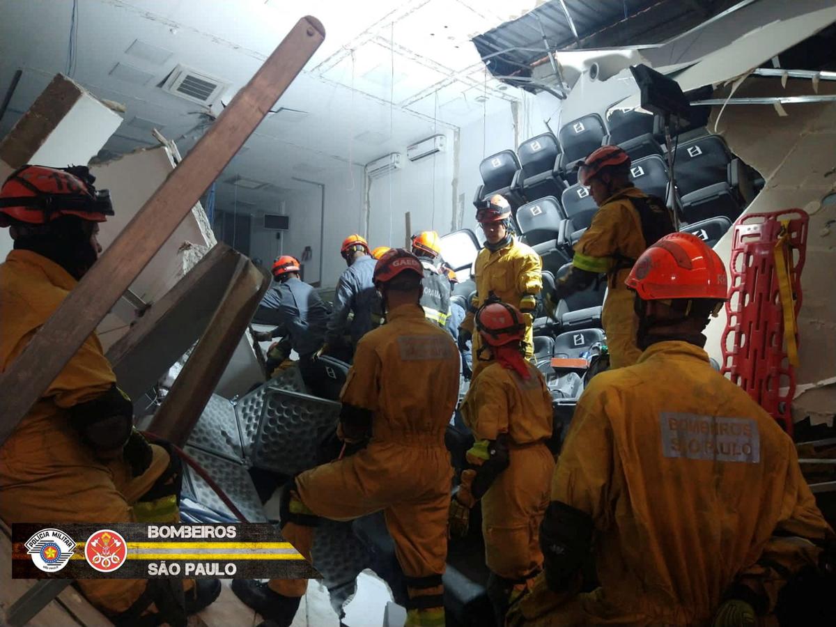 At Least 9 Dead After Warehouse Collapse in Brazil