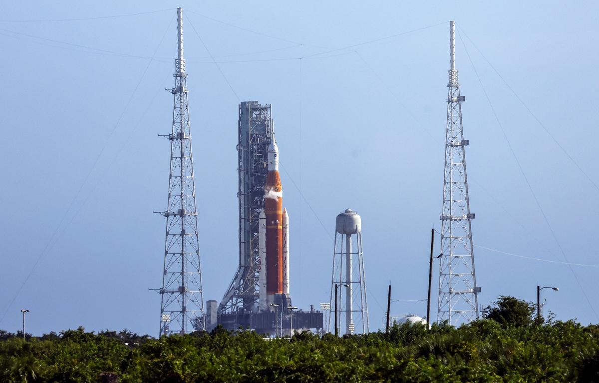 NASA Scrubs Moon Rocket Launch Again; Next Try Weeks Away