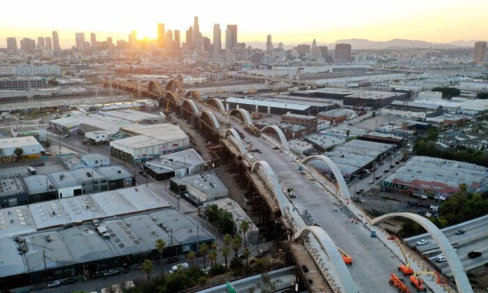 Los Angeles Approves $129,000 to Remove Graffiti From Sixth Street Bridge
