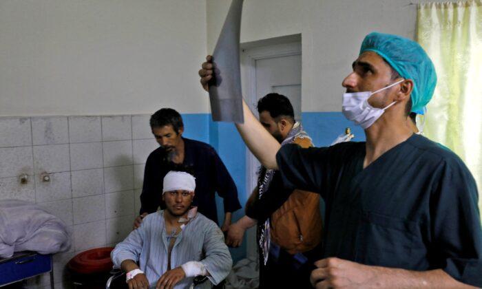2 Russian Embassy Staff Dead, 4 Others Killed in Suicide Bomb Blast in Kabul