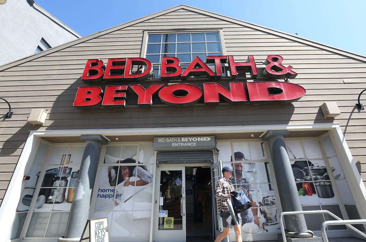 Bed Bath & Beyond CFO Dogged by Investor Lawsuit Prior to Suicide