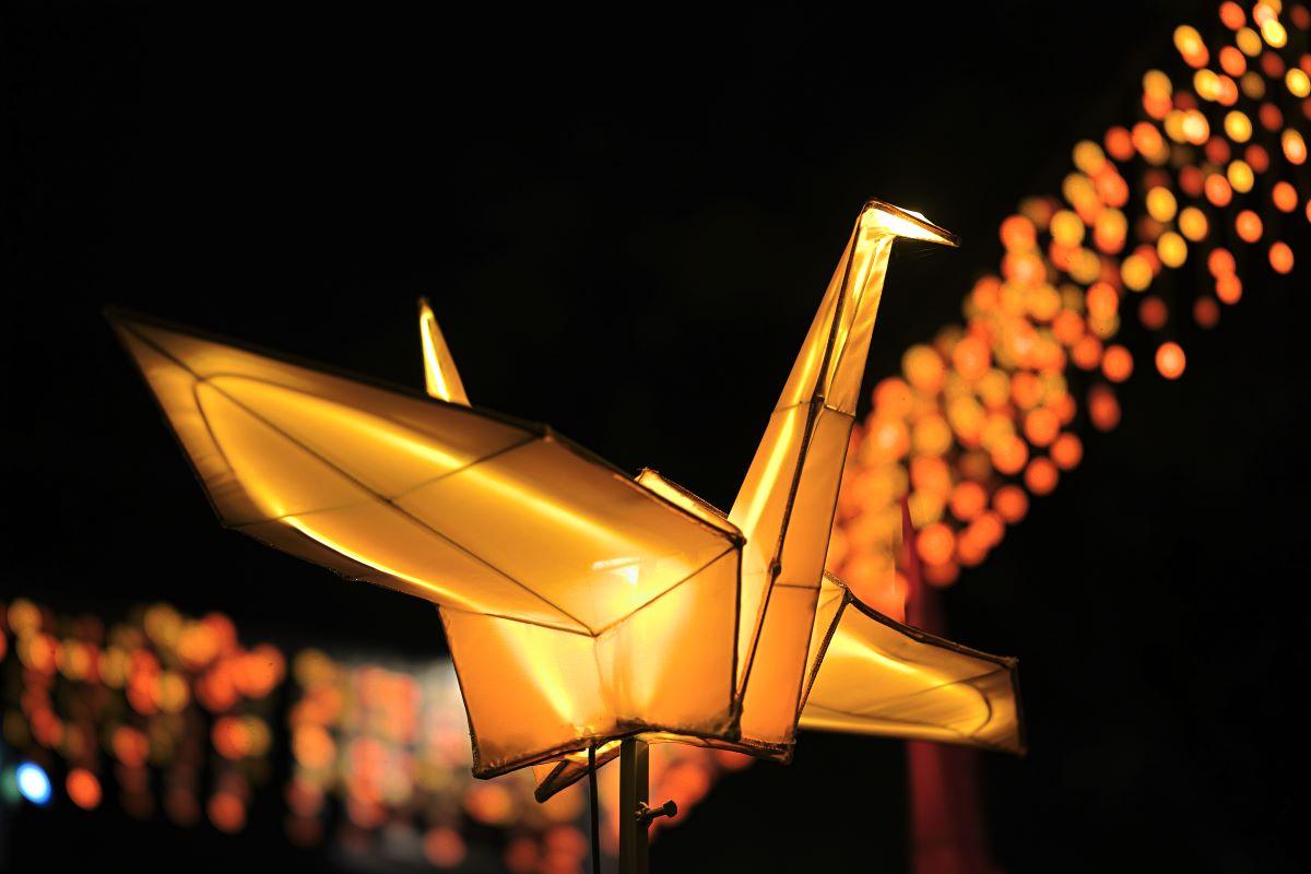 Wishing paper crane lanterns in Tai Po Waterfront Park in Hong Kong on Sept. 7, 2022. (TM Chang /The Epoch Times)