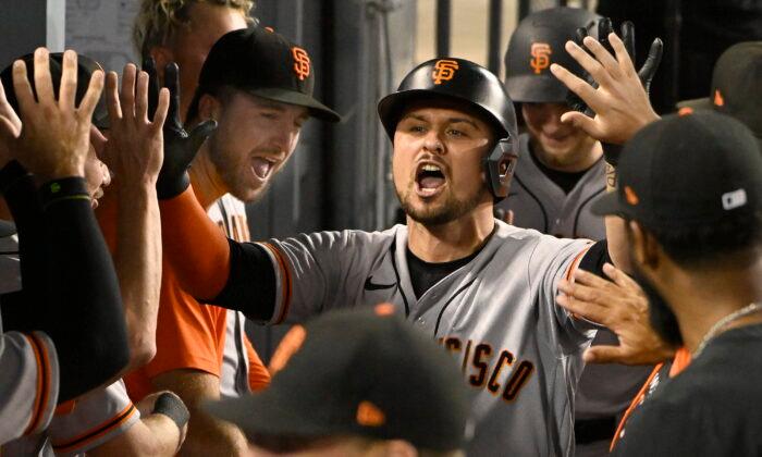 Giants Hit 5 Home Runs, Beat Dodgers 7–4 to Snap 8-Game Skid vs LA