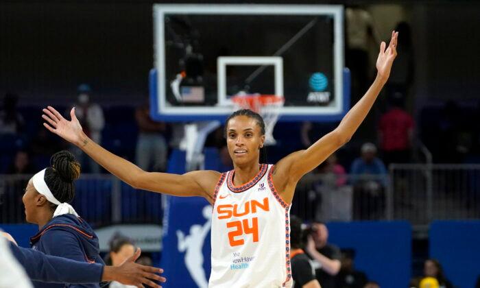 Sun Rally in 4th, Beat Sky 72–63 to Advance to WNBA Finals