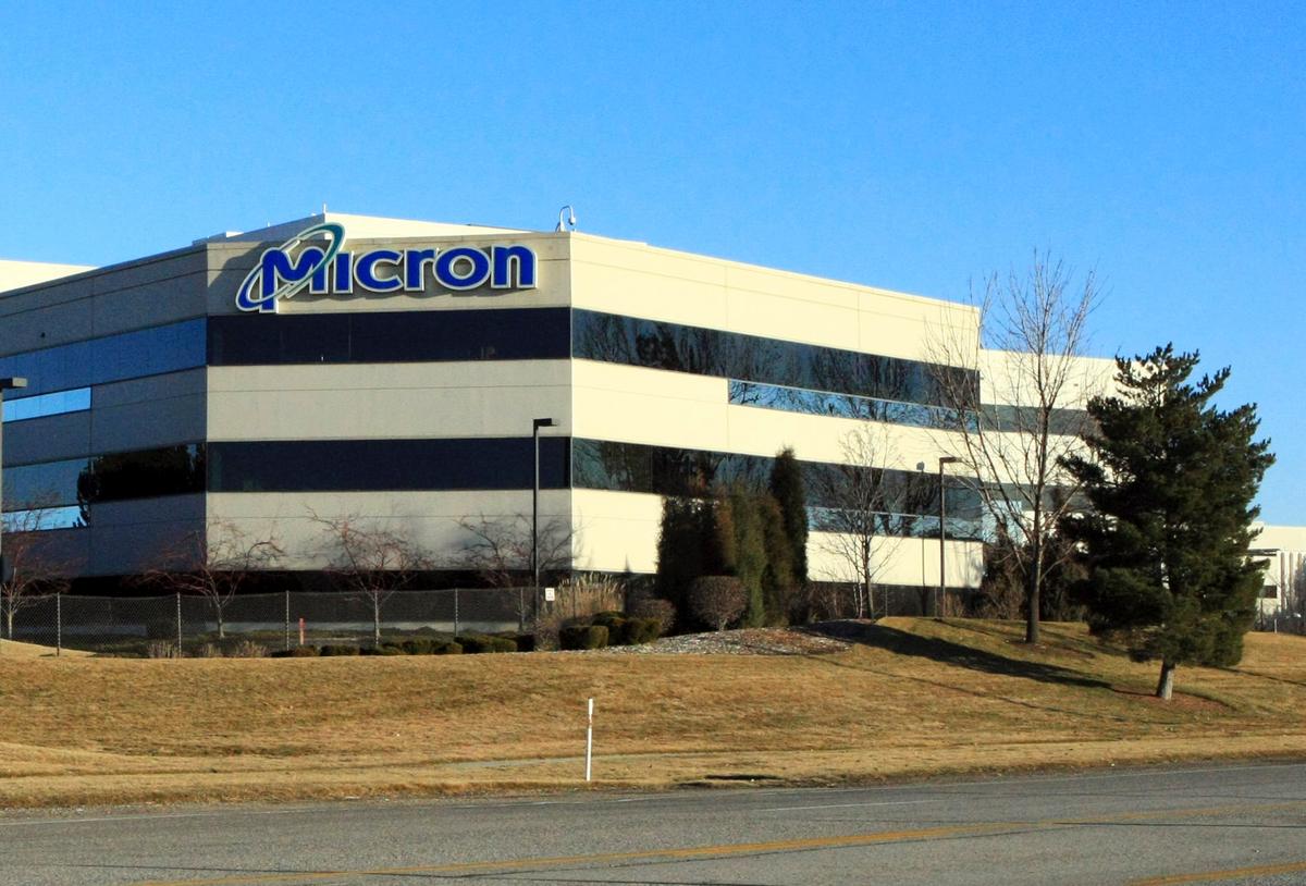What Micron Investors Need to Know About Q4 Results: Earnings Beat, Revenue Miss, Weak Guidance