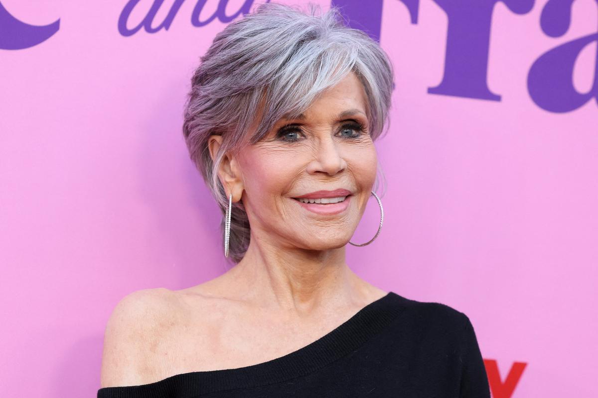 Jane Fonda Reveals Cancer Diagnosis, Starts Chemo