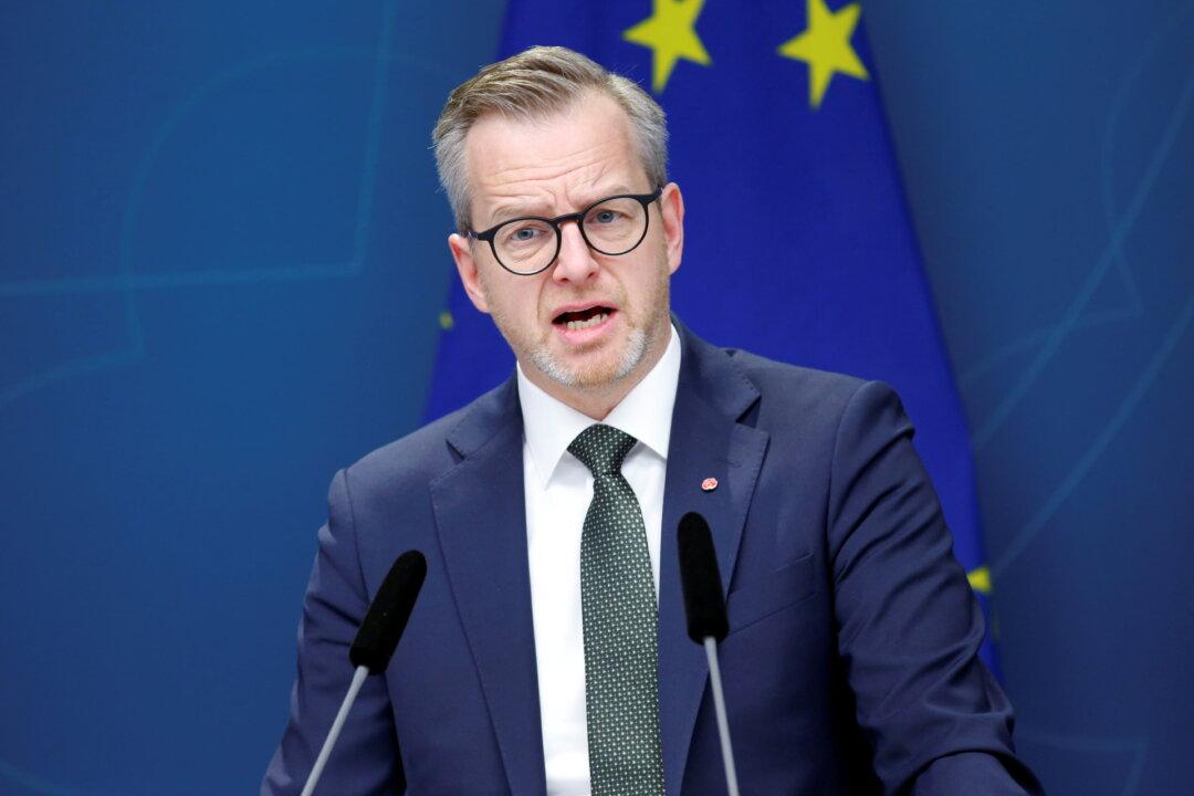 Sweden, Finland Step in to Avert Lehman-Like Situation for Power Companies