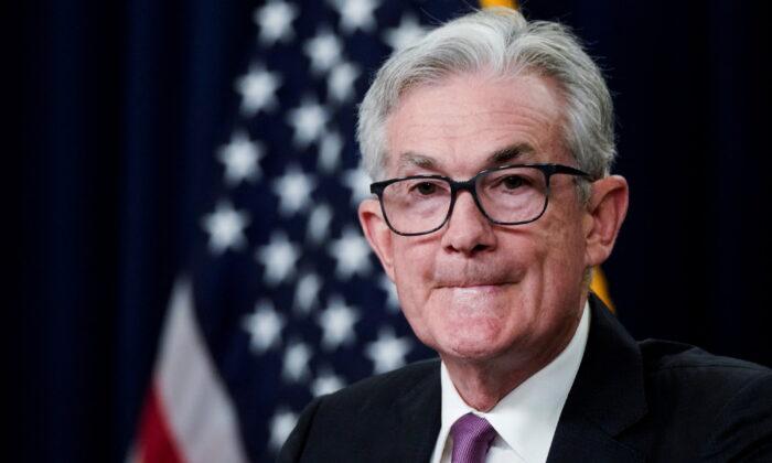 Fed Chairman Powell Says Inflation Can Be Controlled Without ‘Very High Social Costs’