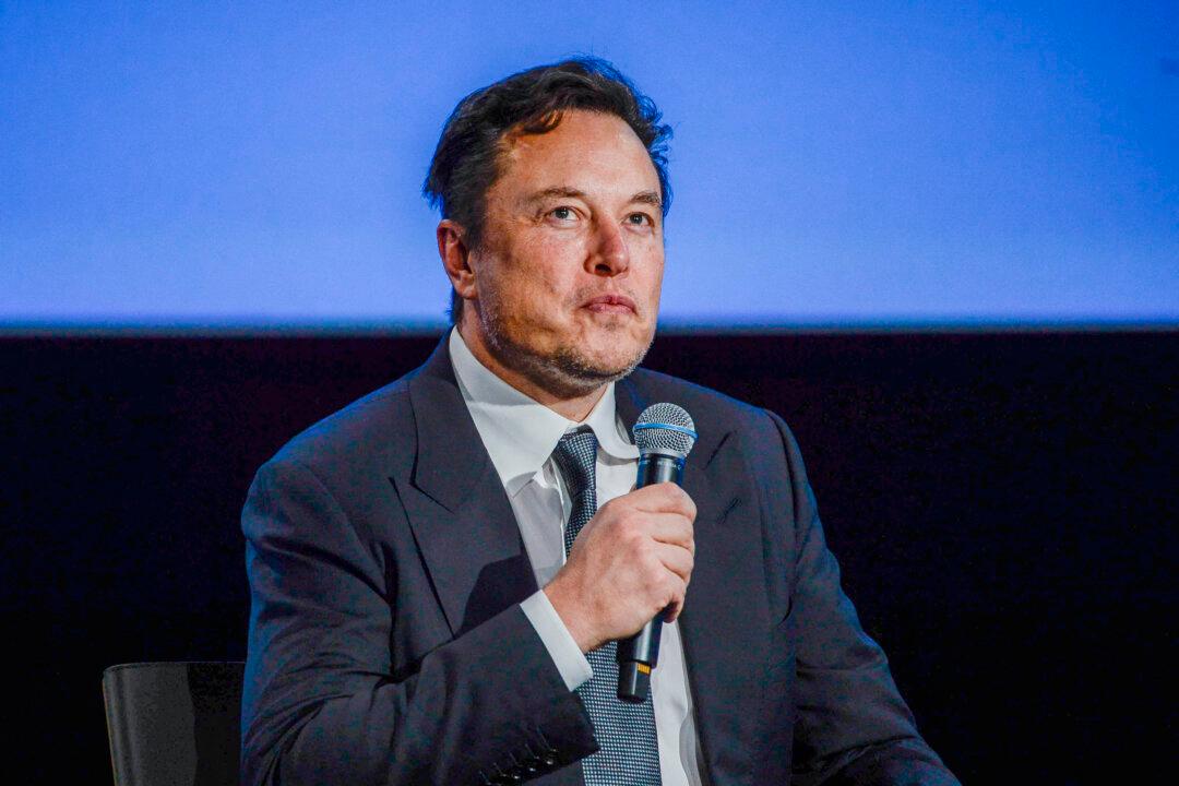 Elon Musk and Jeff Bezos Lose Over $18 Billion In Inflation-Fueled Stock Selloff