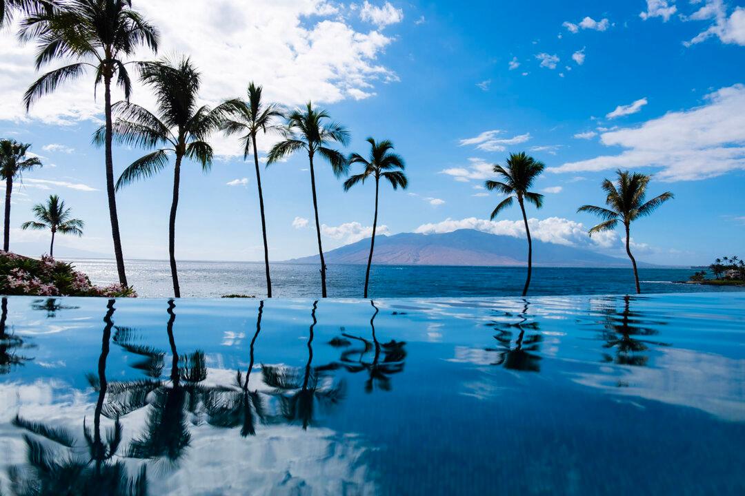 Island Hopping the Aloha State: No Kids, No Car, No Agenda